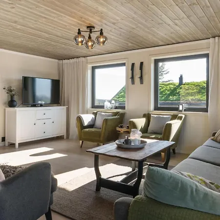 Elgen - Shuffleboard & Ski - Budor - 60 Min Osl 4*